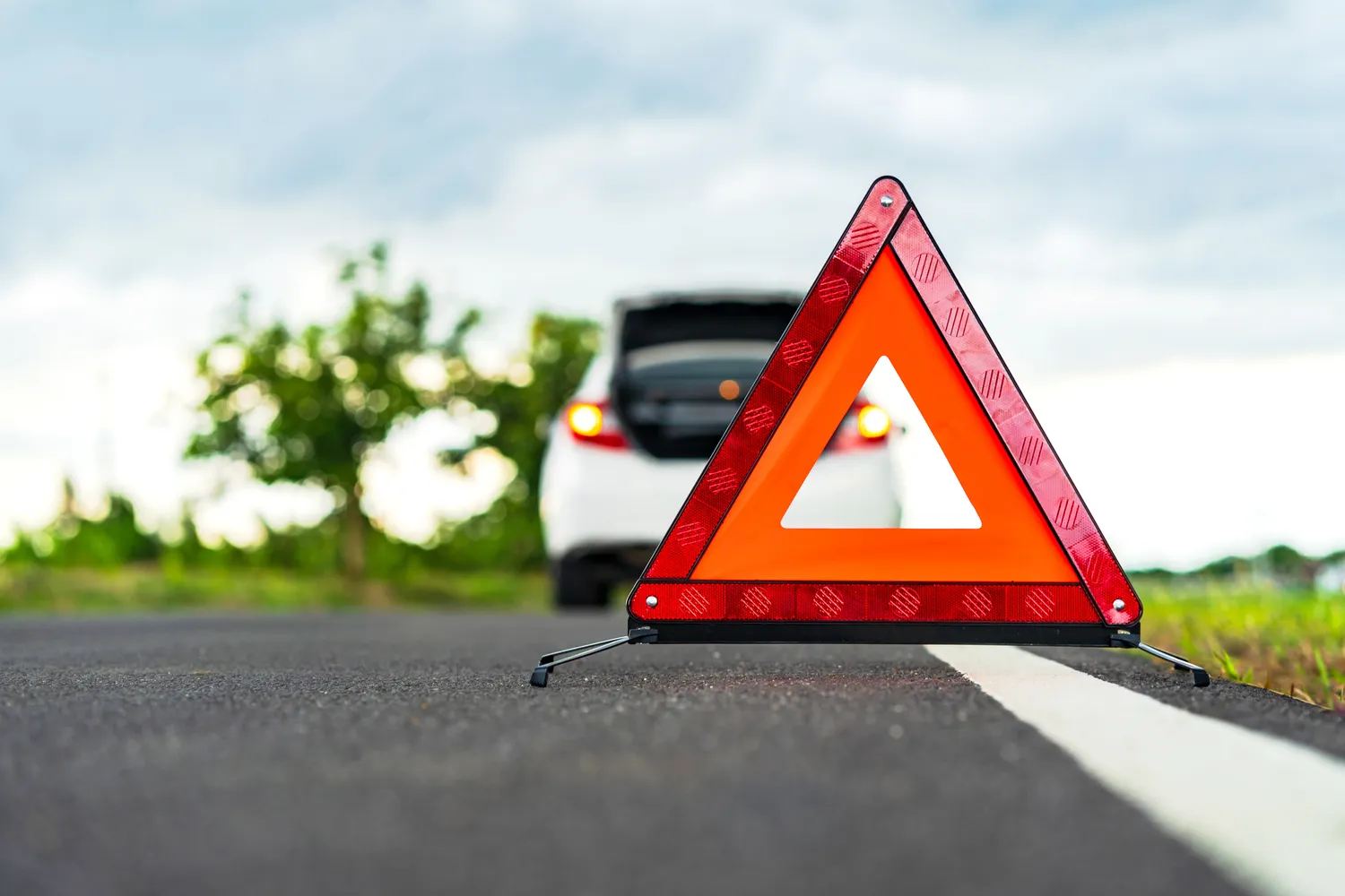 Jak zarejestrować auto na pomoc drogową?